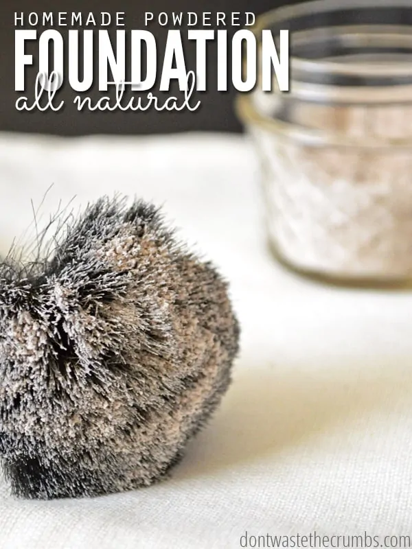 All-natural, easy homemade powdered foundation that is better than any store-bought makeup I've ever tried, plus you probably already have the ingredients! It's a simple skincare routine that doesn't cost a lot of money, and helps to clear up your skin too! :: DontWastetheCrumbs.com