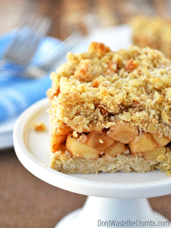 Need an easy breakfast recipe! Oatmeal apple breakfast bars are delicious and simple to make!