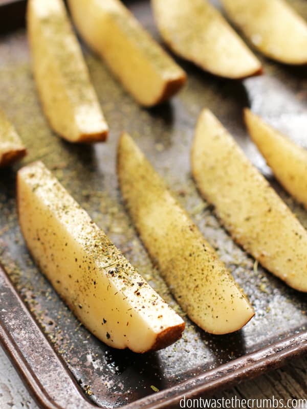 Perfectly crispy potato wedges are so easy! Follow this simple recipe for the best side to any Friday night meal. 