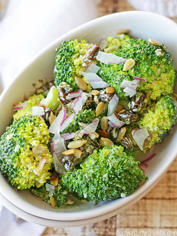 Looking for an easy broccoli salad recipe? Here's one that I created that is all too delicious and perfect for pot-lucks! :: DontWastetheCrumbs.com