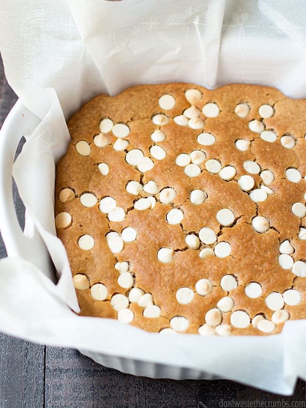 Tasty and healthy aren't two words often put together for a dessert. BUT these white bean blondies are just that!