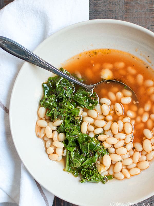 Need to mix up your soup recipes?Try this white bean soup! With the flavors of kale and garlic added in, you won't be disappointed in this amazing soup.