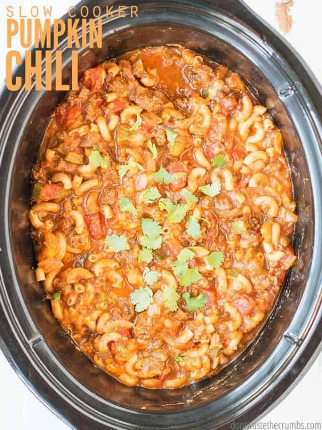Easy pumpkin chili made with ground beef in the slow cooker. Paleo approved, and can be modified for vegetarian or even add black beans for extra protein!