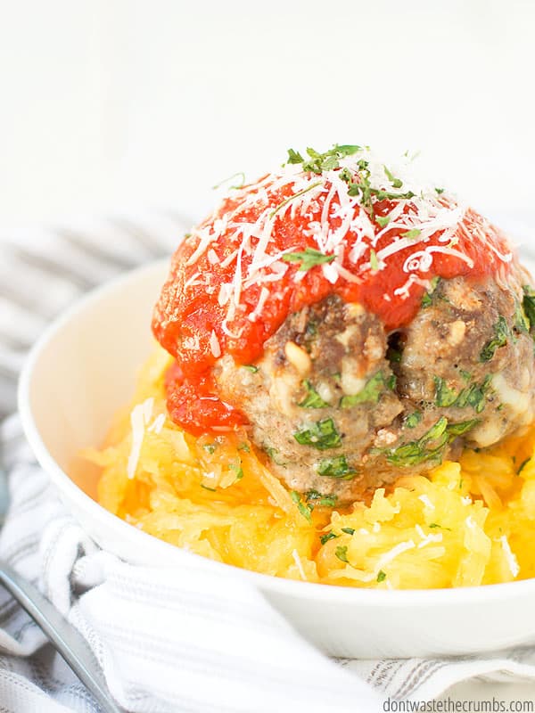 These giant Italian meatballs are so easy to make. Plus they have spinach mixed in. WIN for mom!