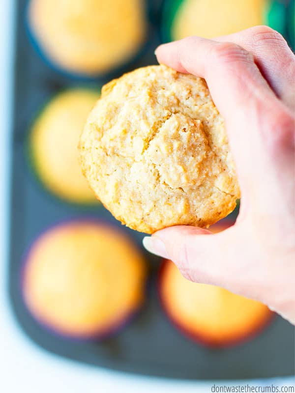Corndog muffins are easy to make in big batches and still taste great after freezing! Make these for a healthy school lunch!