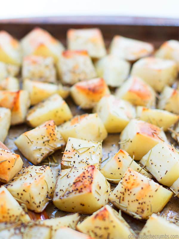 Get back to the basics with easy oven roasted potatoes! This side dish is easy to make and fills bellies with healthy food. 
