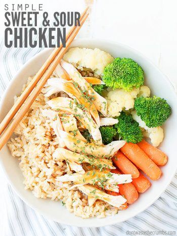 This healthy sweet and sour chicken recipe can be made with or without pineapple (your choice!) and an easy homemade sauce instead of bottled! It's quick and easy - perfect for a weeknight dinner! :: DontWastetheCrumbs.com