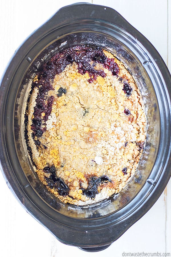 Have you ever tried making dessert in the crockpot? This blueberry cobbler is the perfect dessert to make in the slow cooker! 
