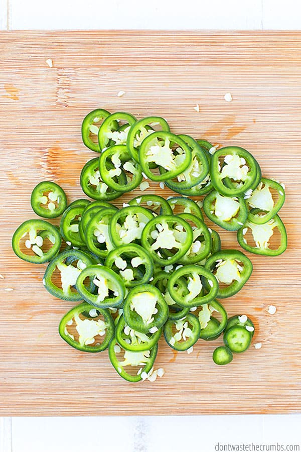 fresh jalapenos for easy canning recipe