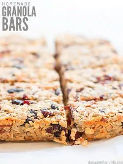 Simple recipe for the best homemade granola bars. They're healthy, chewy, crunchy, versatile, made without honey, and naturally vegan! The perfect snack. ::dontwastethecrumbs