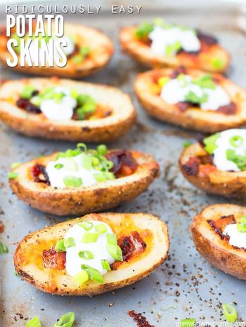 Potato skins are an easy way to take an ordinary vegetable and turn it into something the whole family loves. These potato skins are crispy, healthy and so good! :: DontWastetheCrumbs.com