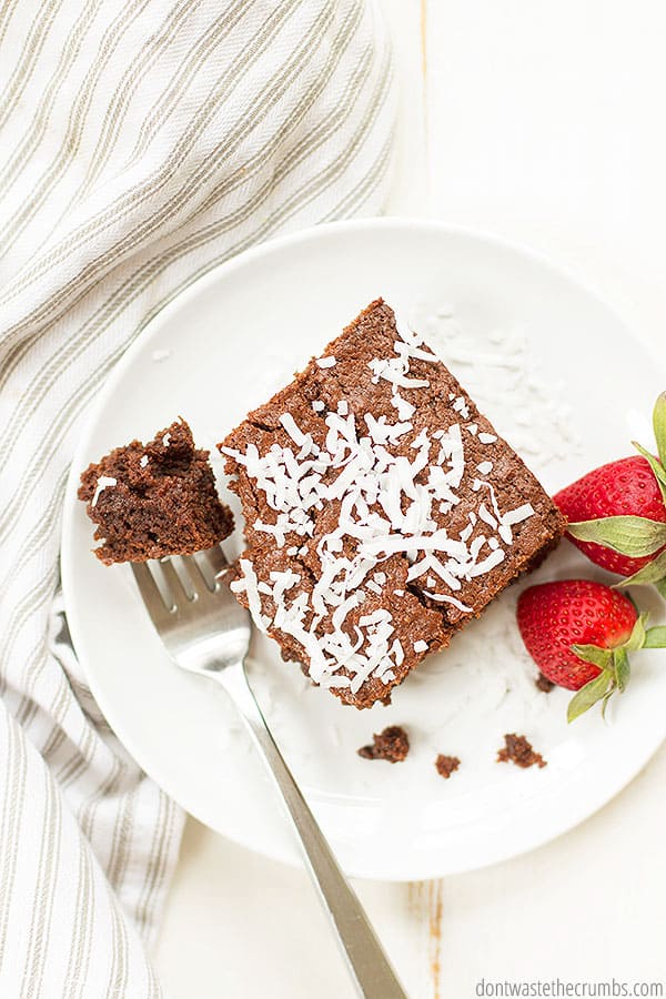 The texture of this cake is fluffy, yet moist and rich like a brownie. YUM! Enjoy with your favorite seasonal fruit.