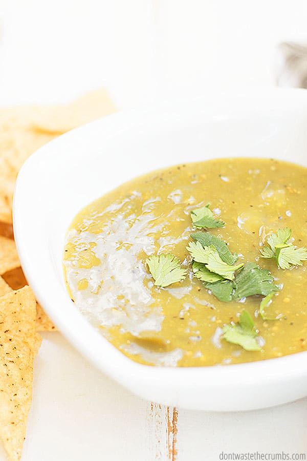 This fresh tomatillo salsa verde is wonderful for many healthy mexican dishes.