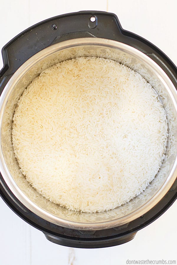 From start to finish, white rice in the Instant Pot is finished in under 10 minutes! Perfect for weeknight dinners of vegetarian stir fry! 