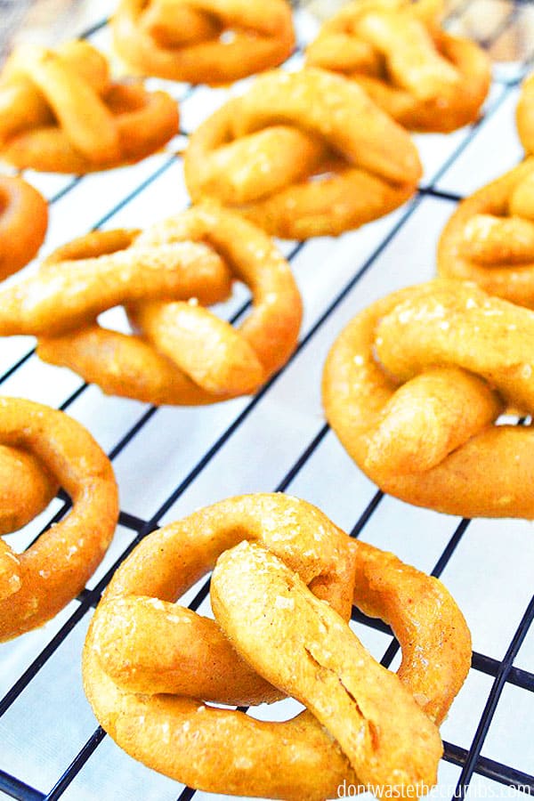 These fair worthy pretzels are delicious. Topped with cinnamon sugar, toasted almonds, or simply salt, this soft pretzel recipe will not disappoint. 