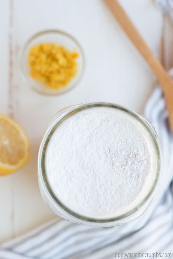Lemon cake mix inside of a glass mason jar. This recipe makes the equivalent of one 18.25 oz boxed lemon cake mix.