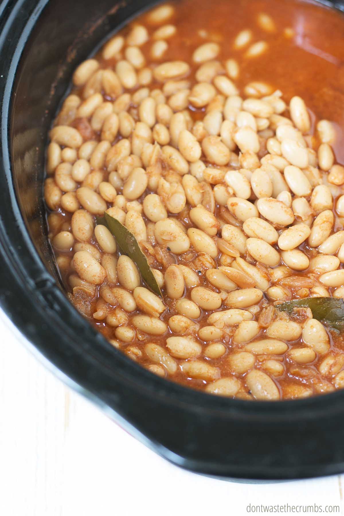 Baked beans in a slow cooker